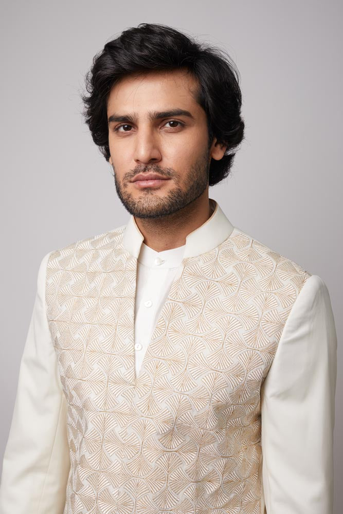 Shanzi Embroidered Sherwani