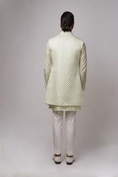 "Yugen Q" Long Bundi