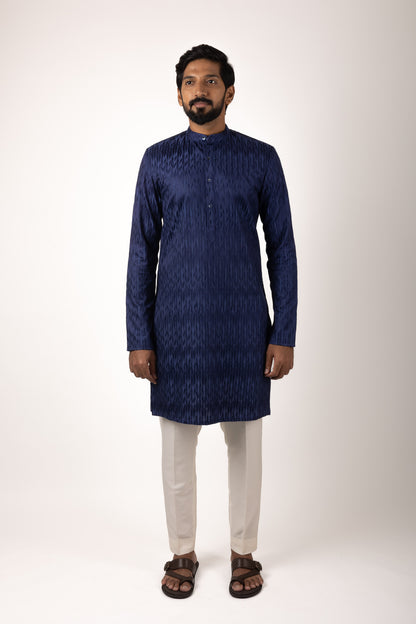 Gatsby Select Ikat Embroidered Kurta (blue)